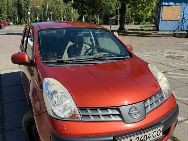 Червоний Ніссан Ноут, об'ємом двигуна 1.6 л та пробігом 185 тис. км за 3500 $, фото 1 на Automoto.ua