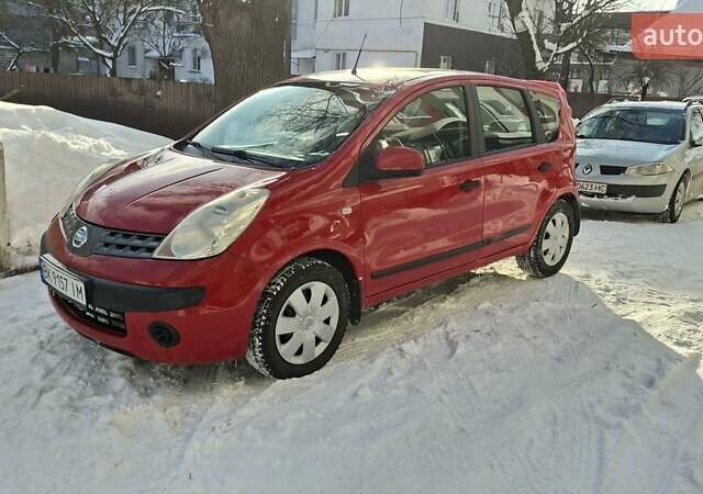 Червоний Ніссан Ноут, об'ємом двигуна 1.6 л та пробігом 227 тис. км за 5000 $, фото 1 на Automoto.ua
