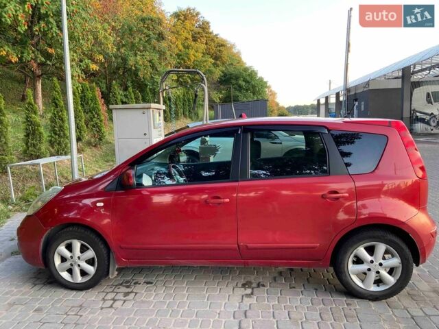 Красный Ниссан Ноут, объемом двигателя 1.39 л и пробегом 260 тыс. км за 4400 $, фото 1 на Automoto.ua