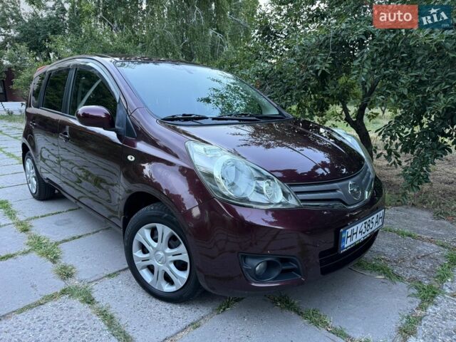 Червоний Ніссан Ноут, об'ємом двигуна 1.5 л та пробігом 70 тис. км за 7600 $, фото 1 на Automoto.ua