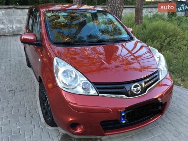 Красный Ниссан Ноут, объемом двигателя 1.6 л и пробегом 120 тыс. км за 8500 $, фото 1 на Automoto.ua