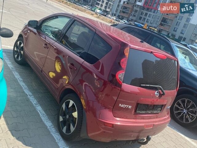 Червоний Ніссан Ноут, об'ємом двигуна 1.5 л та пробігом 320 тис. км за 7800 $, фото 1 на Automoto.ua