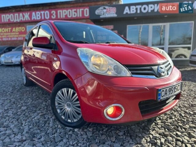 Красный Ниссан Ноут, объемом двигателя 1.5 л и пробегом 380 тыс. км за 6300 $, фото 1 на Automoto.ua