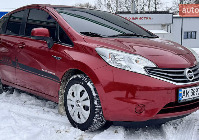 Красный Ниссан Ноут, объемом двигателя 1.6 л и пробегом 129 тыс. км за 6800 $, фото 1 на Automoto.ua