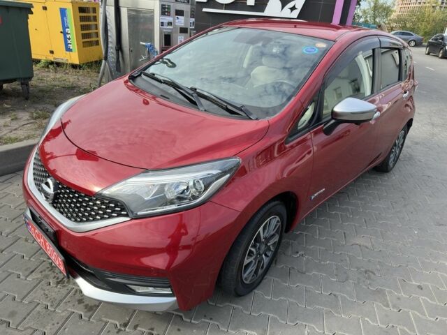 Червоний Ніссан Ноут, об'ємом двигуна 1.2 л та пробігом 83 тис. км за 11246 $, фото 1 на Automoto.ua