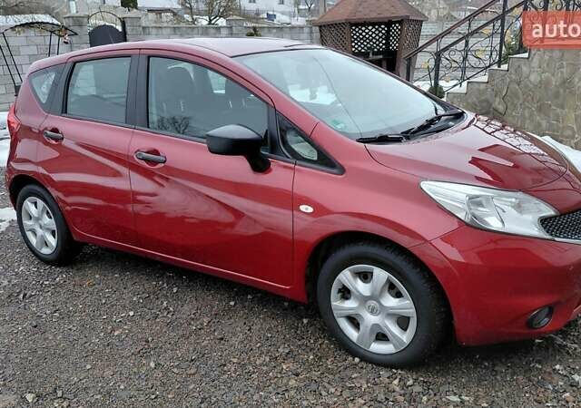 Красный Ниссан Ноут, объемом двигателя 0 л и пробегом 251 тыс. км за 8500 $, фото 1 на Automoto.ua