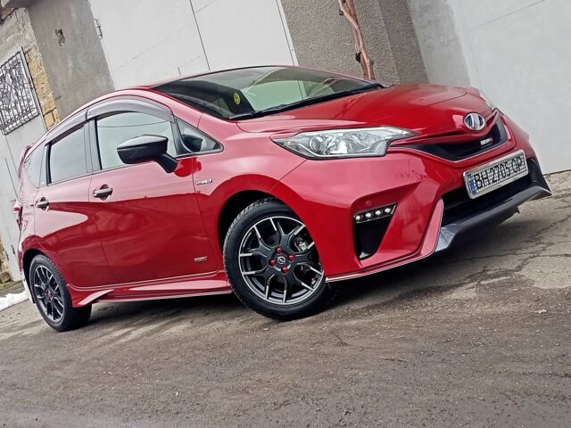 Красный Ниссан Ноут, объемом двигателя 1.2 л и пробегом 80 тыс. км за 15500 $, фото 1 на Automoto.ua