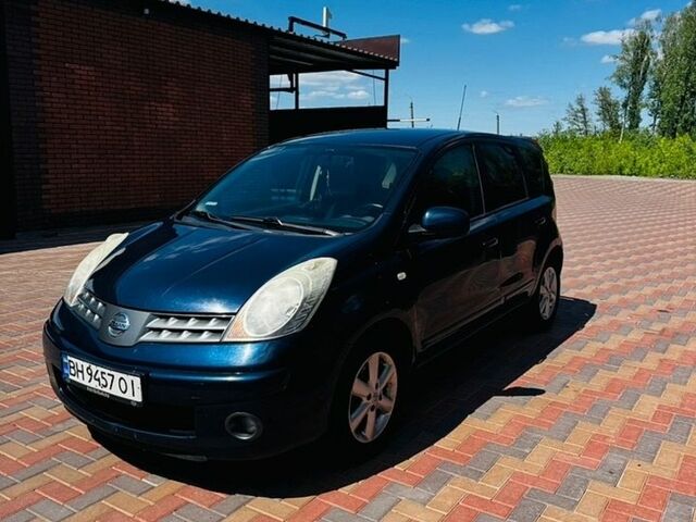 Ниссан Ноут, объемом двигателя 1.4 л и пробегом 244 тыс. км за 4500 $, фото 1 на Automoto.ua