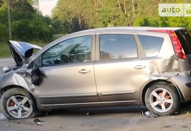 Ніссан Ноут, об'ємом двигуна 1.5 л та пробігом 200 тис. км за 1900 $, фото 1 на Automoto.ua