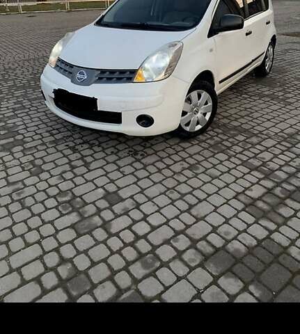 Ниссан Ноут, объемом двигателя 1.4 л и пробегом 249 тыс. км за 4700 $, фото 1 на Automoto.ua