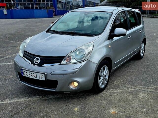 Ниссан Ноут, объемом двигателя 1.6 л и пробегом 219 тыс. км за 7200 $, фото 1 на Automoto.ua