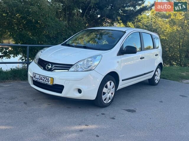 Ниссан Ноут, объемом двигателя 1.4 л и пробегом 118 тыс. км за 6500 $, фото 1 на Automoto.ua