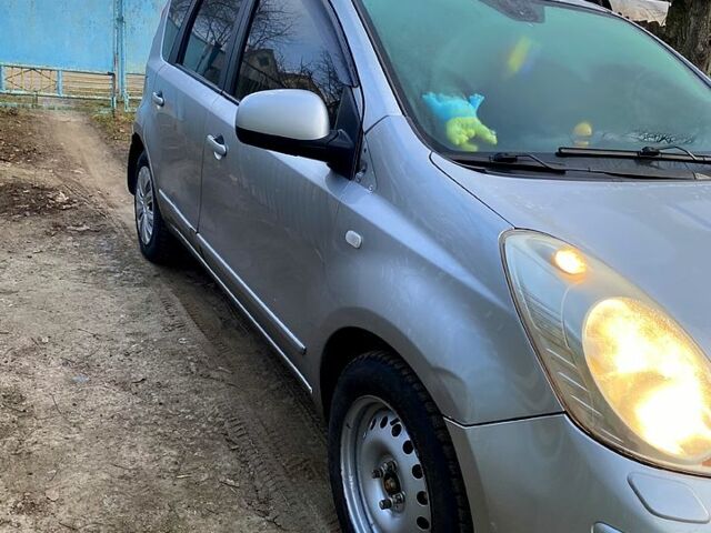 Ніссан Ноут, об'ємом двигуна 1.6 л та пробігом 325 тис. км за 5000 $, фото 1 на Automoto.ua