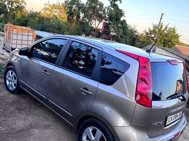 Ніссан Ноут, об'ємом двигуна 1.6 л та пробігом 160 тис. км за 6500 $, фото 1 на Automoto.ua