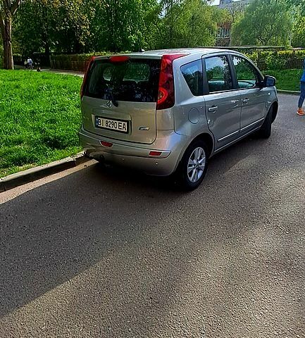 Ніссан Ноут, об'ємом двигуна 1.5 л та пробігом 294 тис. км за 6500 $, фото 1 на Automoto.ua
