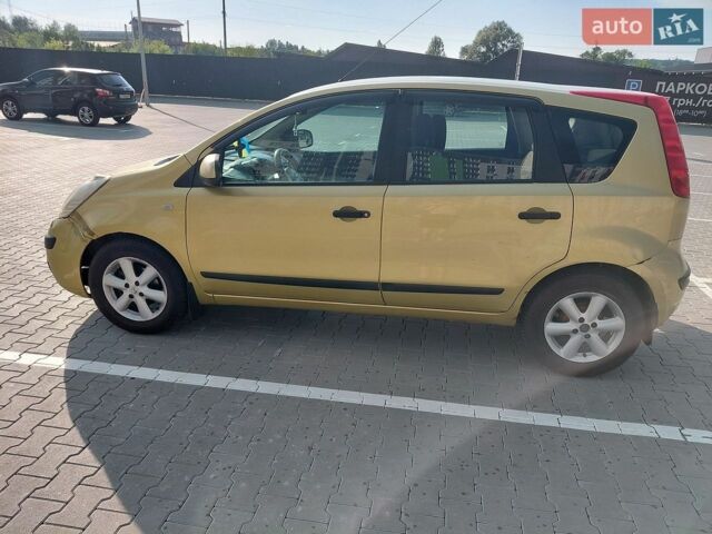 Жовтий Ніссан Ноут, об'ємом двигуна 1.6 л та пробігом 297 тис. км за 5500 $, фото 1 на Automoto.ua