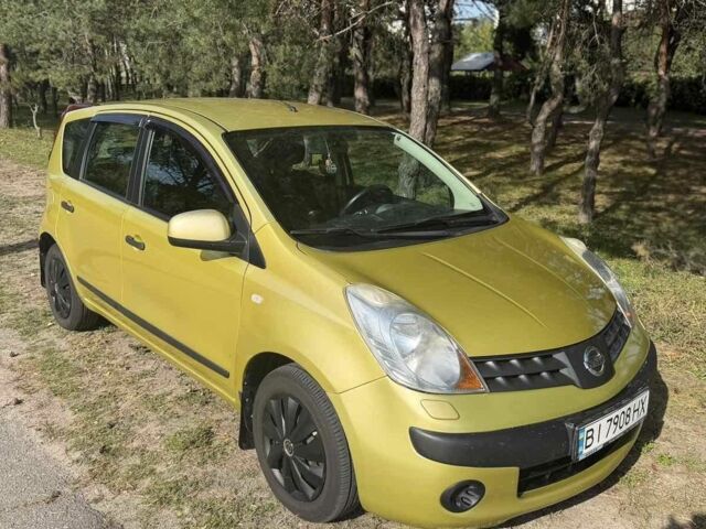 Жовтий Ніссан Ноут, об'ємом двигуна 1.6 л та пробігом 197 тис. км за 5531 $, фото 1 на Automoto.ua