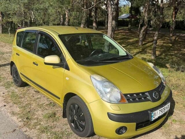 Жовтий Ніссан Ноут, об'ємом двигуна 1.6 л та пробігом 197 тис. км за 5500 $, фото 1 на Automoto.ua