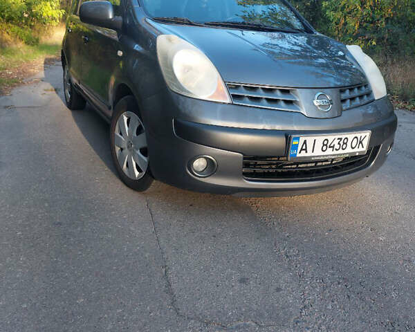 Серый Ниссан Ноут, объемом двигателя 1.39 л и пробегом 160 тыс. км за 4500 $, фото 1 на Automoto.ua