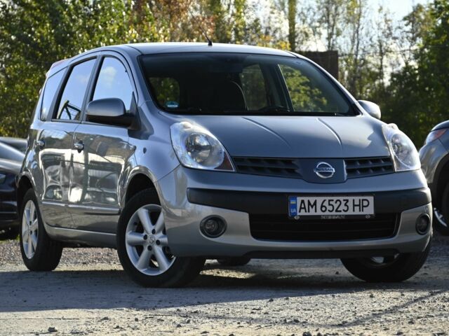 Сірий Ніссан Ноут, об'ємом двигуна 1.6 л та пробігом 198 тис. км за 5600 $, фото 1 на Automoto.ua
