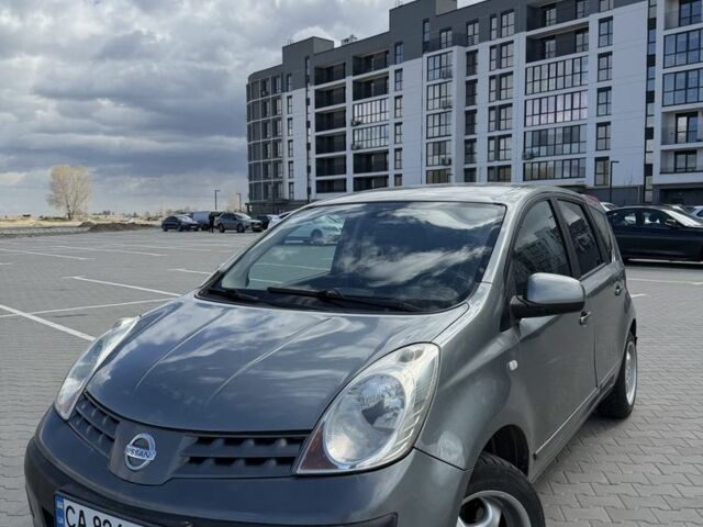 Сірий Ніссан Ноут, об'ємом двигуна 1.6 л та пробігом 280 тис. км за 4699 $, фото 1 на Automoto.ua