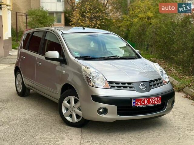 Сірий Ніссан Ноут, об'ємом двигуна 1.4 л та пробігом 130 тис. км за 5450 $, фото 1 на Automoto.ua