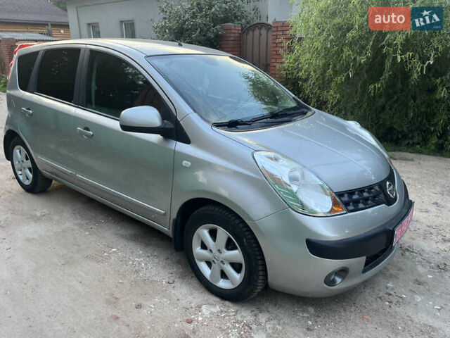 Сірий Ніссан Ноут, об'ємом двигуна 1.6 л та пробігом 236 тис. км за 7150 $, фото 1 на Automoto.ua