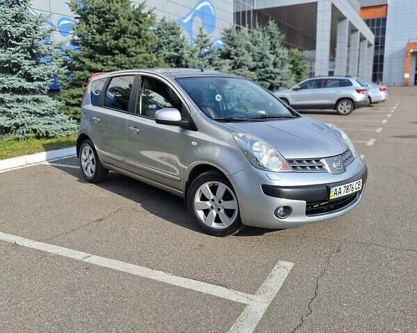 Сірий Ніссан Ноут, об'ємом двигуна 1.6 л та пробігом 161 тис. км за 6999 $, фото 1 на Automoto.ua