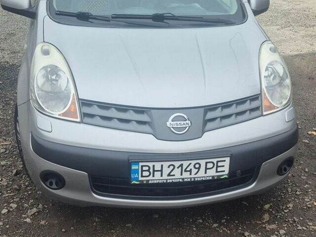 Сірий Ніссан Ноут, об'ємом двигуна 1.4 л та пробігом 220 тис. км за 4800 $, фото 1 на Automoto.ua