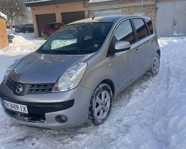 Серый Ниссан Ноут, объемом двигателя 1.4 л и пробегом 178 тыс. км за 4750 $, фото 1 на Automoto.ua
