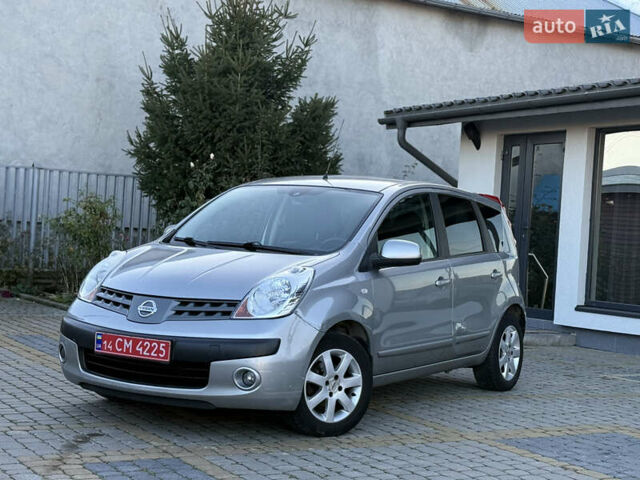 Сірий Ніссан Ноут, об'ємом двигуна 1.6 л та пробігом 189 тис. км за 5950 $, фото 1 на Automoto.ua