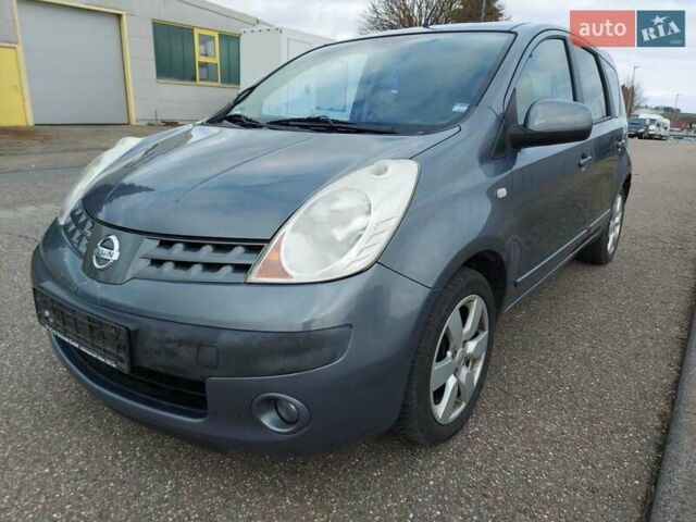 Серый Ниссан Ноут, объемом двигателя 1.6 л и пробегом 211 тыс. км за 6400 $, фото 1 на Automoto.ua
