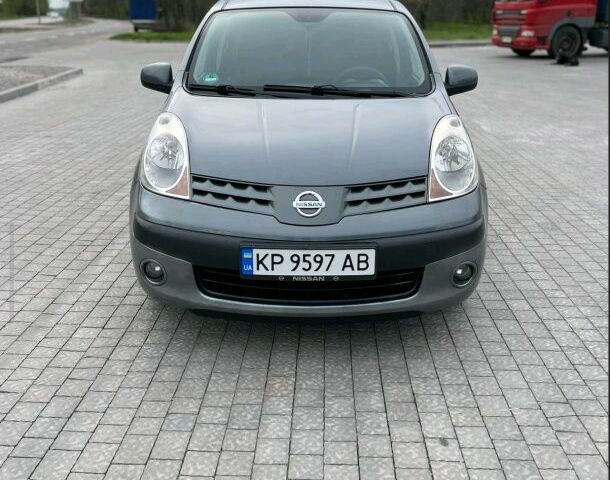 Серый Ниссан Ноут, объемом двигателя 1.4 л и пробегом 220 тыс. км за 4300 $, фото 1 на Automoto.ua