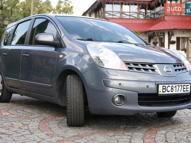 Сірий Ніссан Ноут, об'ємом двигуна 1.6 л та пробігом 175 тис. км за 5500 $, фото 1 на Automoto.ua