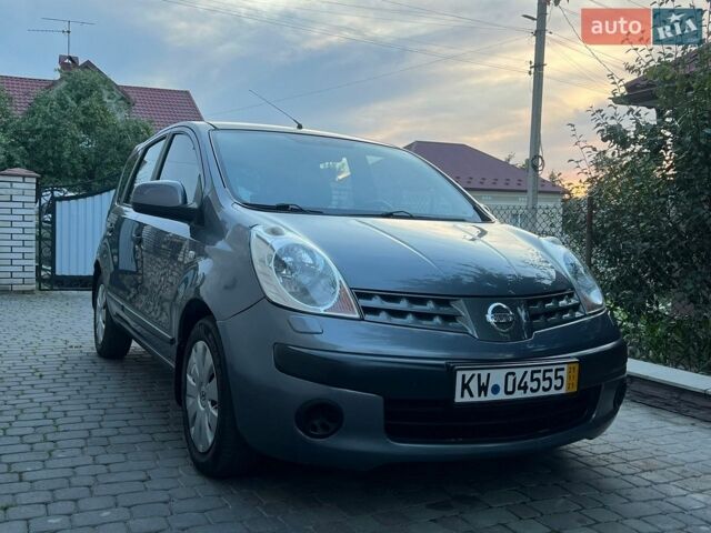 Сірий Ніссан Ноут, об'ємом двигуна 1.6 л та пробігом 238 тис. км за 5699 $, фото 1 на Automoto.ua