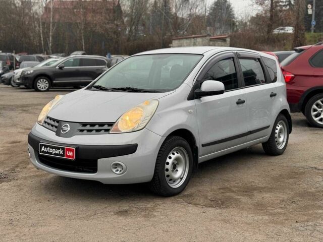 Сірий Ніссан Ноут, об'ємом двигуна 1.4 л та пробігом 137 тис. км за 4990 $, фото 1 на Automoto.ua