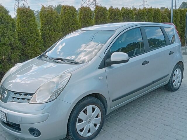 Сірий Ніссан Ноут, об'ємом двигуна 1.4 л та пробігом 186 тис. км за 5200 $, фото 1 на Automoto.ua