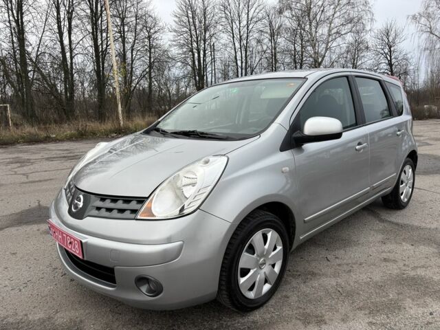 Сірий Ніссан Ноут, об'ємом двигуна 0 л та пробігом 214 тис. км за 5699 $, фото 1 на Automoto.ua