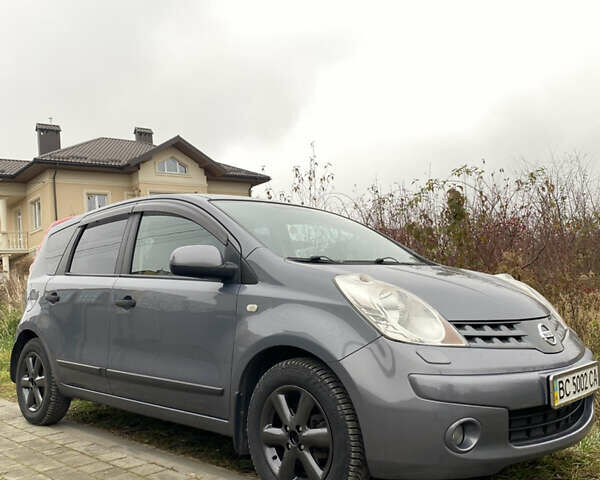Сірий Ніссан Ноут, об'ємом двигуна 1.39 л та пробігом 210 тис. км за 4500 $, фото 1 на Automoto.ua