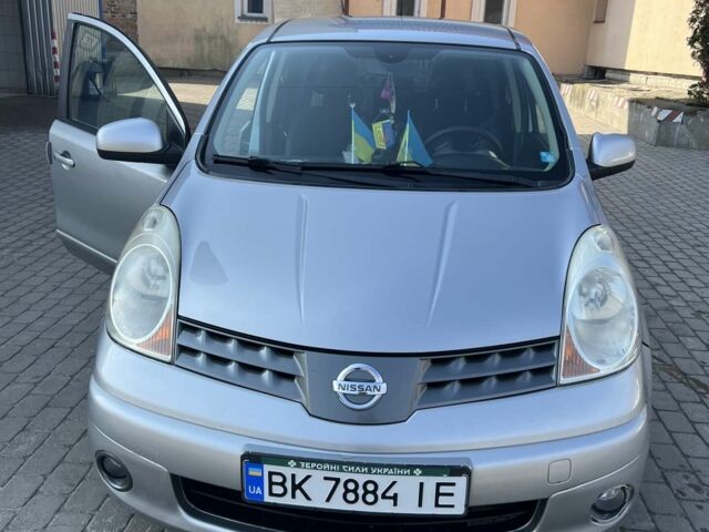 Сірий Ніссан Ноут, об'ємом двигуна 1.46 л та пробігом 254 тис. км за 5400 $, фото 1 на Automoto.ua