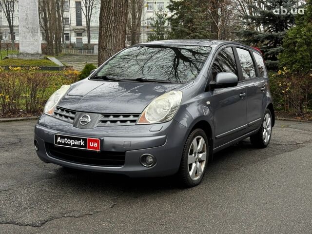 Серый Ниссан Ноут, объемом двигателя 1.6 л и пробегом 127 тыс. км за 5890 $, фото 1 на Automoto.ua
