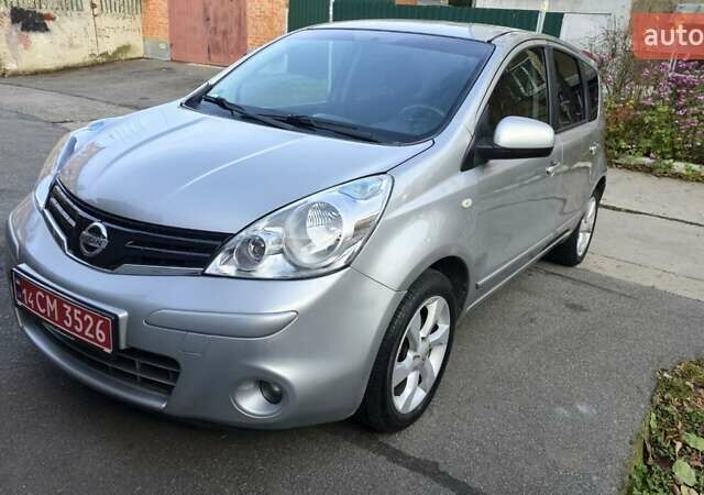 Серый Ниссан Ноут, объемом двигателя 1.4 л и пробегом 171 тыс. км за 6300 $, фото 1 на Automoto.ua
