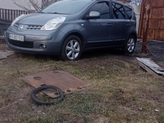 Сірий Ніссан Ноут, об'ємом двигуна 1.5 л та пробігом 198 тис. км за 5600 $, фото 1 на Automoto.ua
