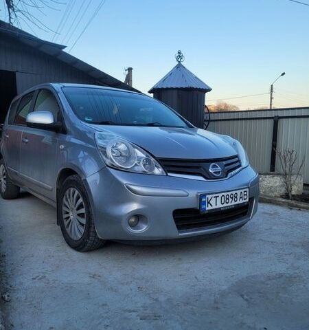 Сірий Ніссан Ноут, об'ємом двигуна 1.39 л та пробігом 186 тис. км за 5849 $, фото 1 на Automoto.ua
