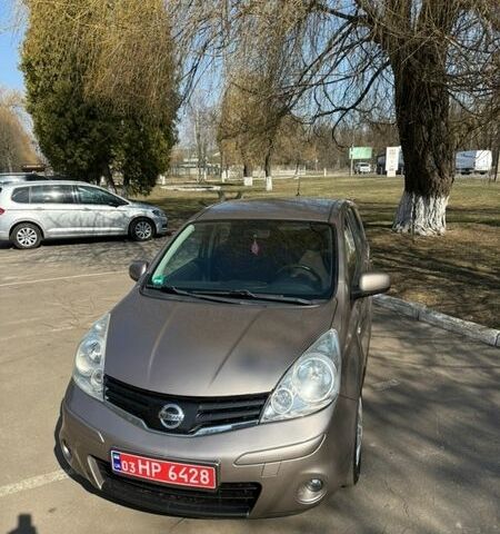 Сірий Ніссан Ноут, об'ємом двигуна 1.39 л та пробігом 220 тис. км за 5200 $, фото 1 на Automoto.ua