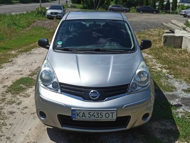 Сірий Ніссан Ноут, об'ємом двигуна 1.4 л та пробігом 148 тис. км за 7500 $, фото 1 на Automoto.ua