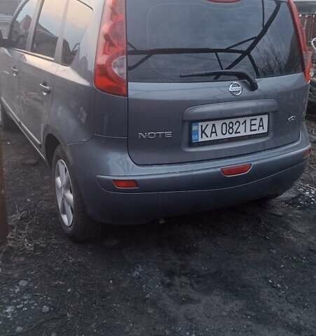 Серый Ниссан Ноут, объемом двигателя 1.5 л и пробегом 198 тыс. км за 5600 $, фото 1 на Automoto.ua