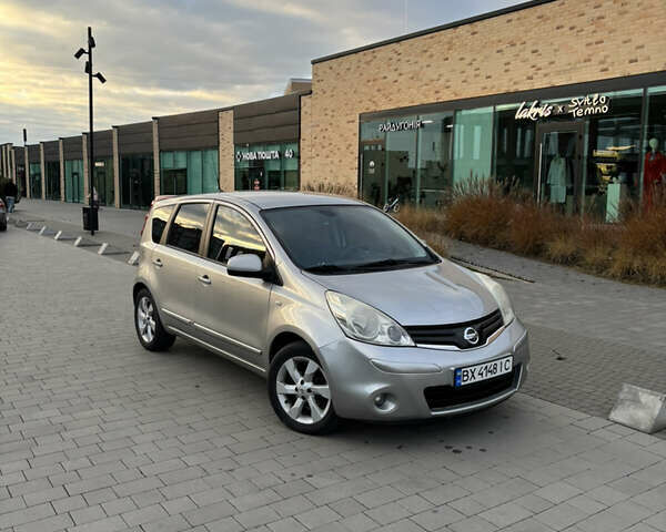 Серый Ниссан Ноут, объемом двигателя 1.46 л и пробегом 298 тыс. км за 6200 $, фото 1 на Automoto.ua