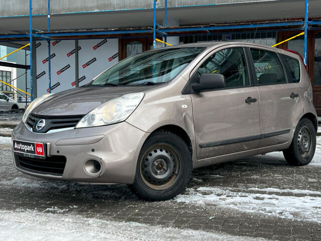 Сірий Ніссан Ноут, об'ємом двигуна 1.4 л та пробігом 274 тис. км за 4390 $, фото 1 на Automoto.ua