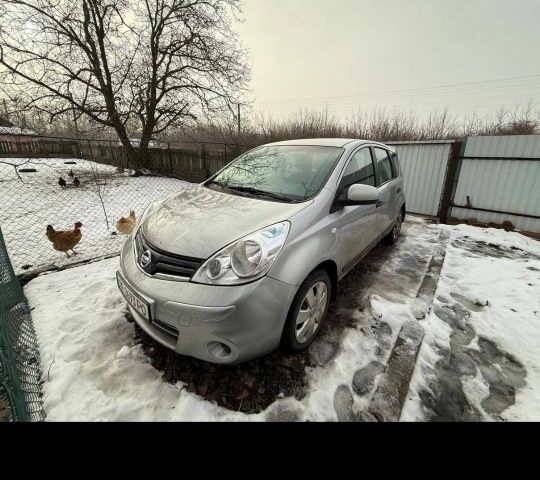 Сірий Ніссан Ноут, об'ємом двигуна 1.5 л та пробігом 2 тис. км за 6200 $, фото 1 на Automoto.ua
